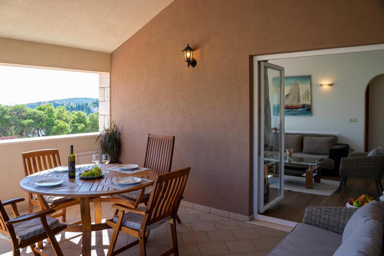 Апартаменты House Fidulic - Penthouse The View Лумбарда Экстерьер фото